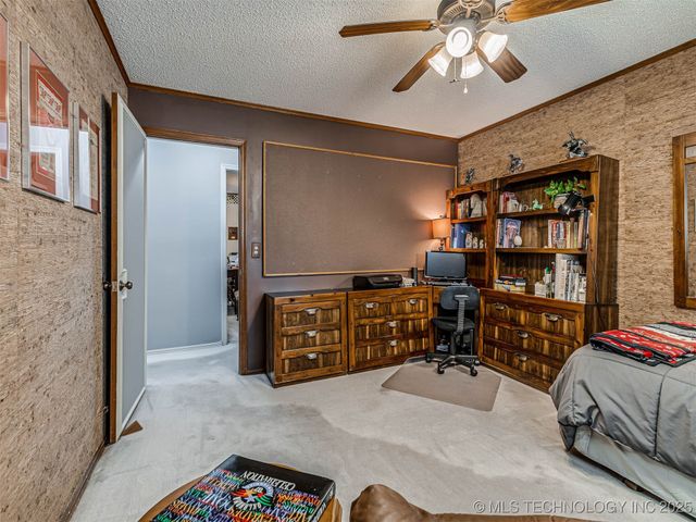 1201 Dogwood Court, Bartlesville, OK 74006