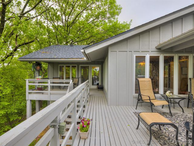 1201 Dogwood Court, Bartlesville, OK 74006