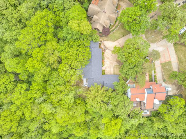 1201 Dogwood Court, Bartlesville, OK 74006