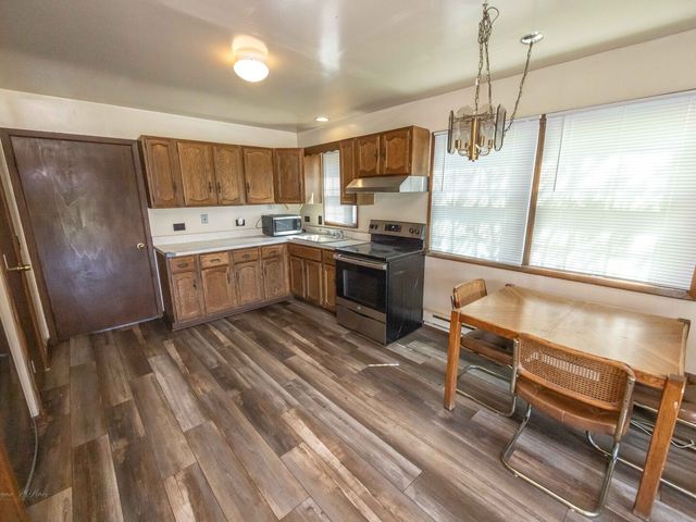 301 Oscar Avenue, Joliet, IL 60433