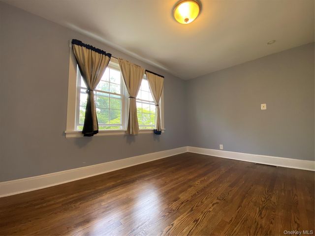 27 Grand Boulevard A, Scarsdale, NY 10583