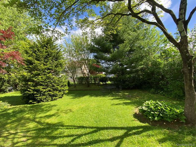 27 Grand Boulevard A, Scarsdale, NY 10583