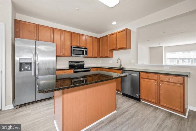 26 MUNRO RD, Newark, DE 19711