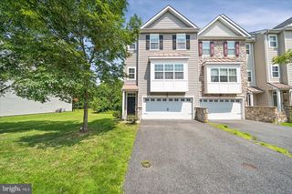 26 MUNRO RD, Newark, DE 19711