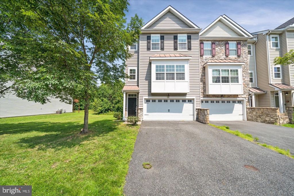 26 MUNRO RD, Newark, DE 19711