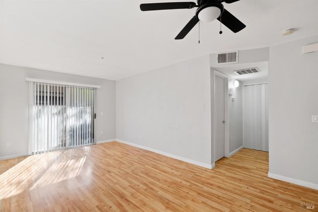 7651 Camino Colegio, Rohnert Park, CA 94928