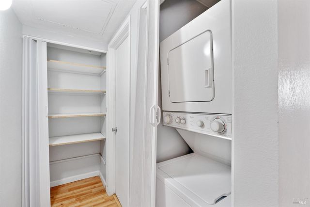 7651 Camino Colegio, Rohnert Park, CA 94928