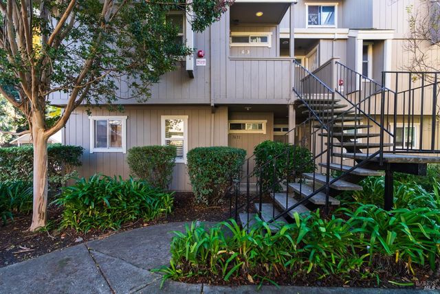 7651 Camino Colegio, Rohnert Park, CA 94928