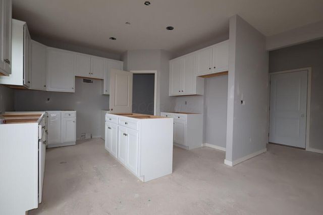 2714 Charlotte Way, Delaware, OH 43015