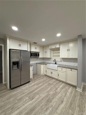 418 E Jones Avenue, Pharr, TX 78577