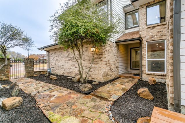 2106 Avignon Drive, Carrollton, TX 75007