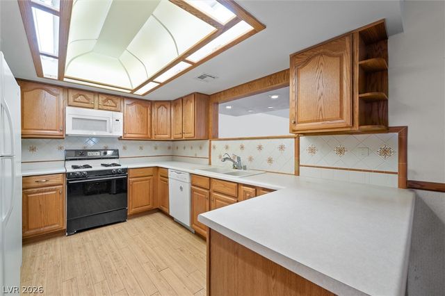 6364 Moonglow Drive, Las Vegas, NV 89156