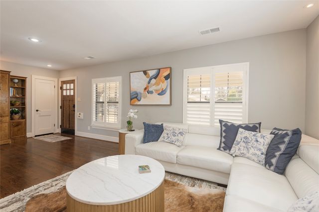 1304 W Hunt Street, Mckinney, TX 75069