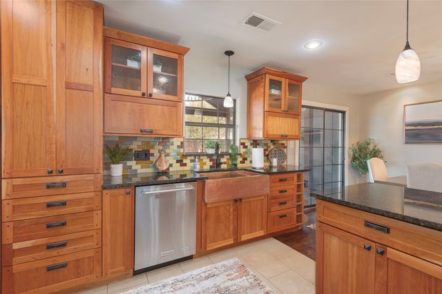 1304 W Hunt Street, Mckinney, TX 75069