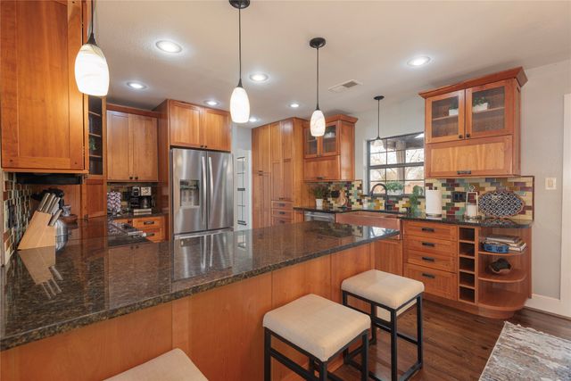 1304 W Hunt Street, Mckinney, TX 75069