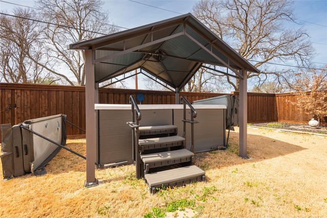 1304 W Hunt Street, Mckinney, TX 75069