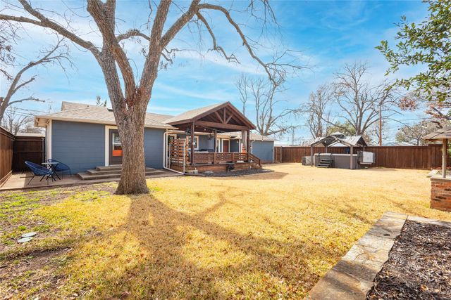 1304 W Hunt Street, Mckinney, TX 75069