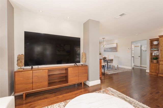 1304 W Hunt Street, Mckinney, TX 75069