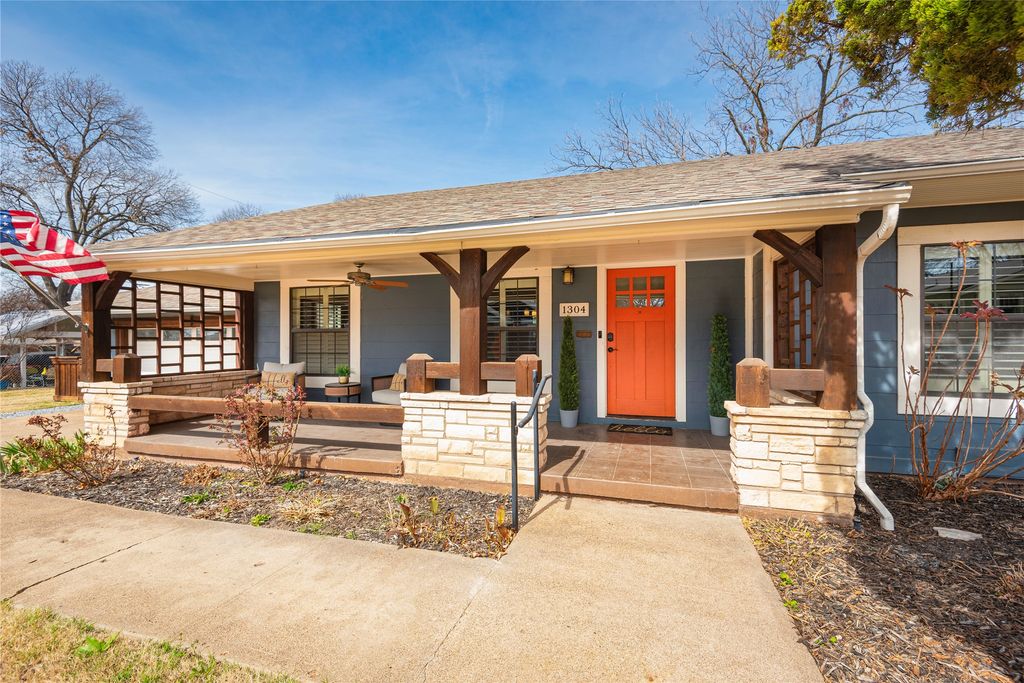 1304 W Hunt Street, Mckinney, TX 75069