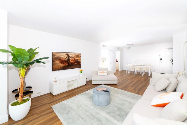 1100 W Ave 1016 1016, Miami Beach, FL 33139