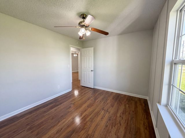 2310 Forrest Fields Dr, Chapel Hill, TN 37034