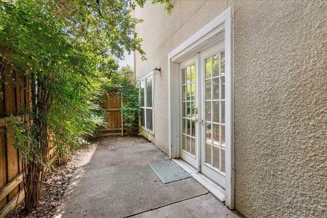 5505 Live Oak Street 116, Dallas, TX 75206