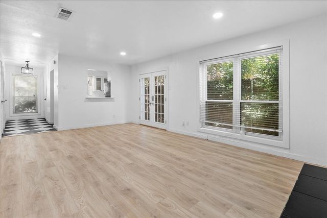 5505 Live Oak Street 116, Dallas, TX 75206