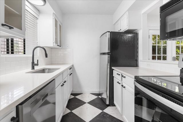 5505 Live Oak Street 116, Dallas, TX 75206