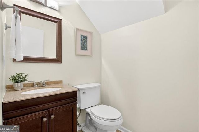 2761 Farmstead Road SE, Smyrna, GA 30080