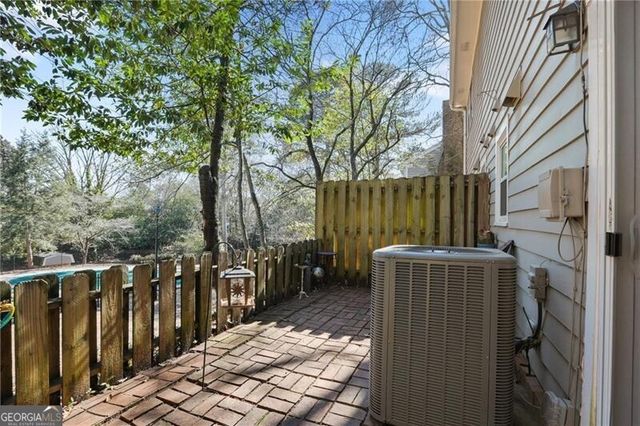 2761 Farmstead Road SE, Smyrna, GA 30080