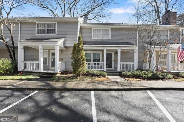 2761 Farmstead Road SE, Smyrna, GA 30080