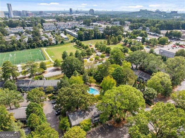 2761 Farmstead Road SE, Smyrna, GA 30080