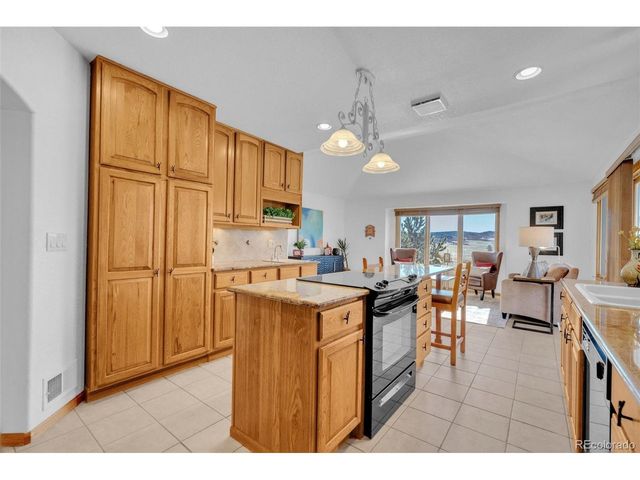 8332 Bannock Rd, Larkspur, CO 80118