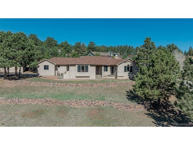 8332 Bannock Rd, Larkspur, CO 80118