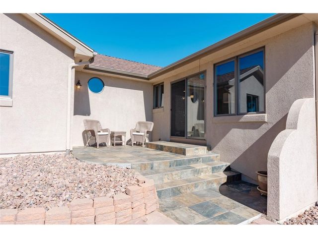 8332 Bannock Rd, Larkspur, CO 80118