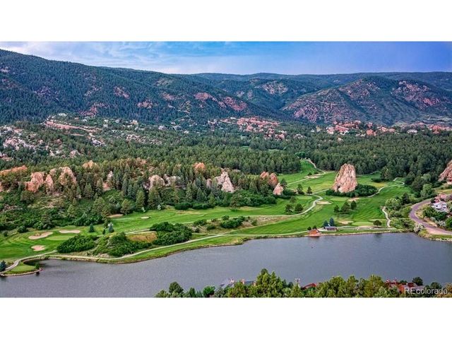 8332 Bannock Rd, Larkspur, CO 80118