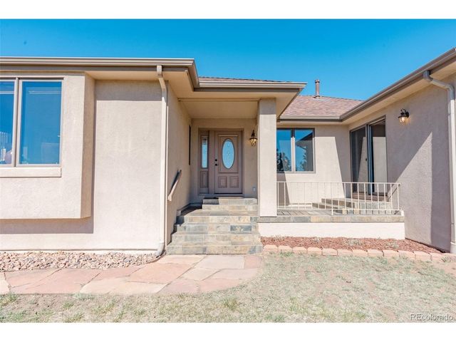 8332 Bannock Rd, Larkspur, CO 80118