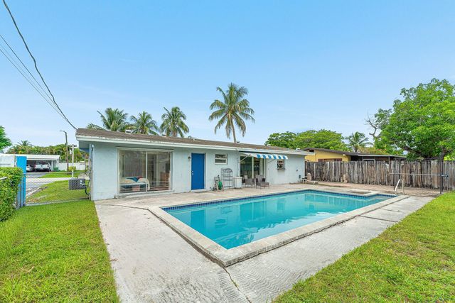 5543 SW 7th Street, Margate, FL 33068
