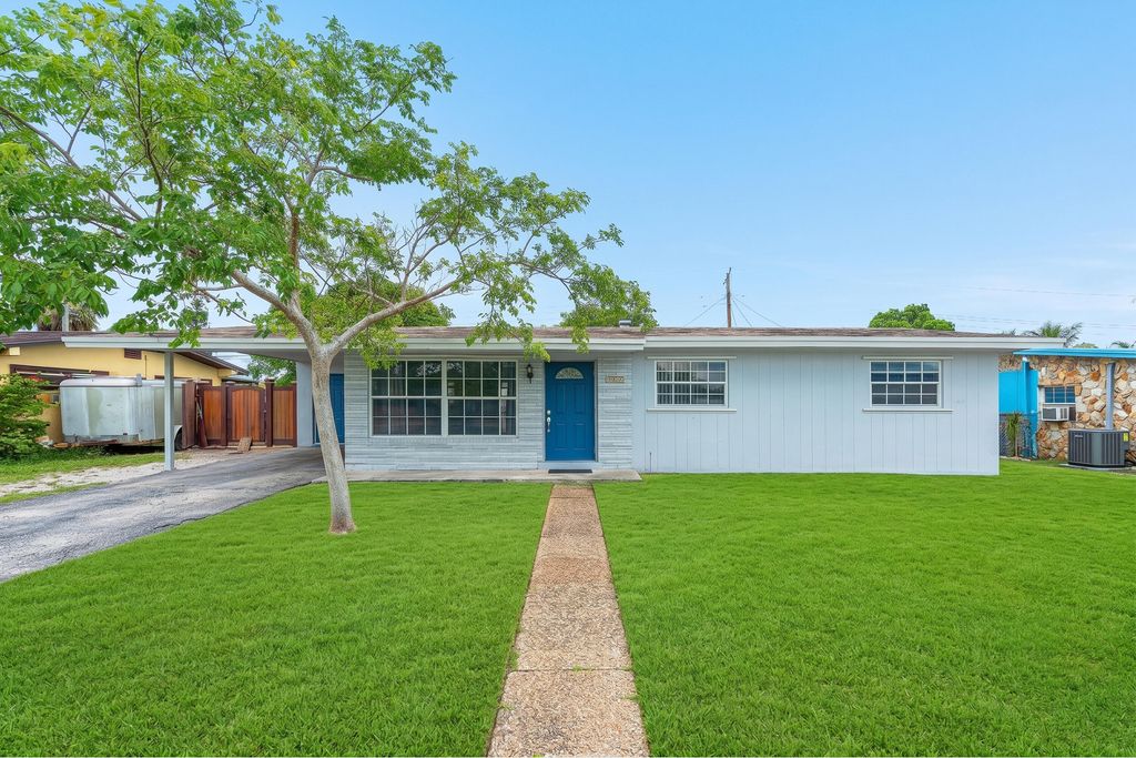 5543 SW 7th Street, Margate, FL 33068