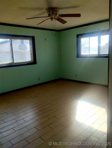 1035 N 89th East Avenue, Tulsa, OK 74115