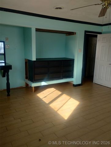 1035 N 89th East Avenue, Tulsa, OK 74115