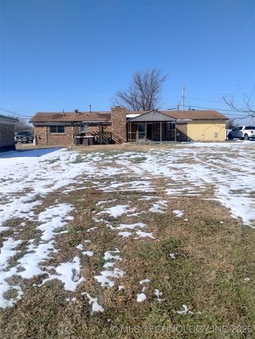 1035 N 89th East Avenue, Tulsa, OK 74115