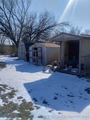 1035 N 89th East Avenue, Tulsa, OK 74115