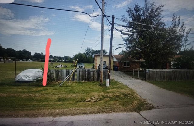 1035 N 89th East Avenue, Tulsa, OK 74115