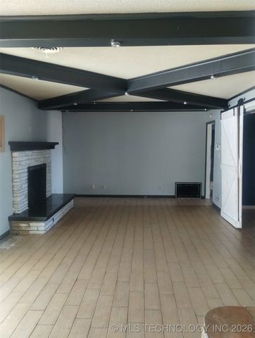 1035 N 89th East Avenue, Tulsa, OK 74115