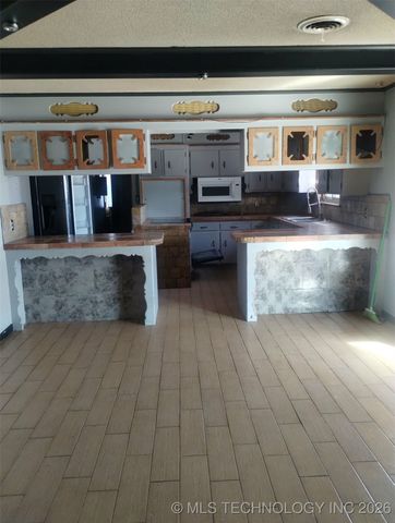 1035 N 89th East Avenue, Tulsa, OK 74115