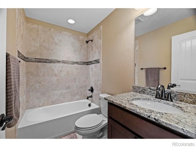 4135 Carroway Seed Drive, Johnstown, CO 80534