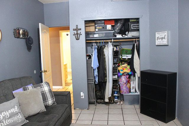 2021 SUN COUNTRY Drive, El Paso, TX 79938