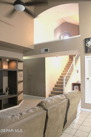 2021 SUN COUNTRY Drive, El Paso, TX 79938