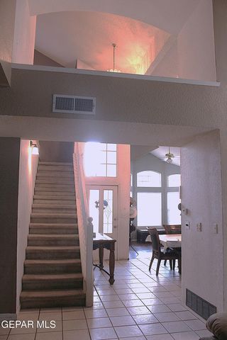 2021 SUN COUNTRY Drive, El Paso, TX 79938